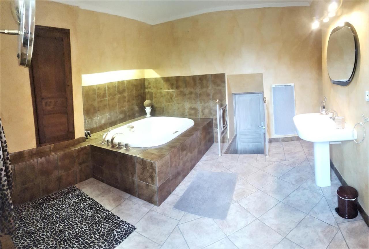 Maison du 18é de charme au calme Idrac-Respailles Esterno foto